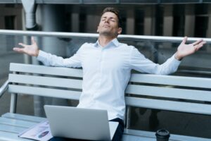 The Art of Letting Go: A Leadership Mindset for Empowering Teams